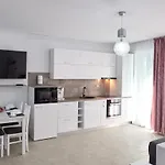 Koko - N Pool Mamaia